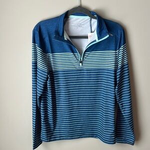*NWT* Men’s Vineyard Vine performance long sleeve half zip- size small